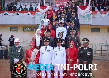 Berlangsung Khidmat dan Kondusif, Kapolres Lampung Utara Hadiri Upacara HUT RI ke-81 di Stadion Sukung Kotabumi