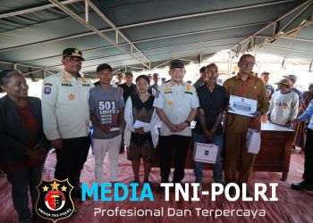 Lima Hari di NTT, Mendagri Pastikan Negara Hadir untuk Korban Gempa