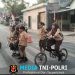 Babinsa Joyotakan Amankan Arus Lalu Lintas & Bantu Penyebrangan Siswa SDN 59 Joyotakan