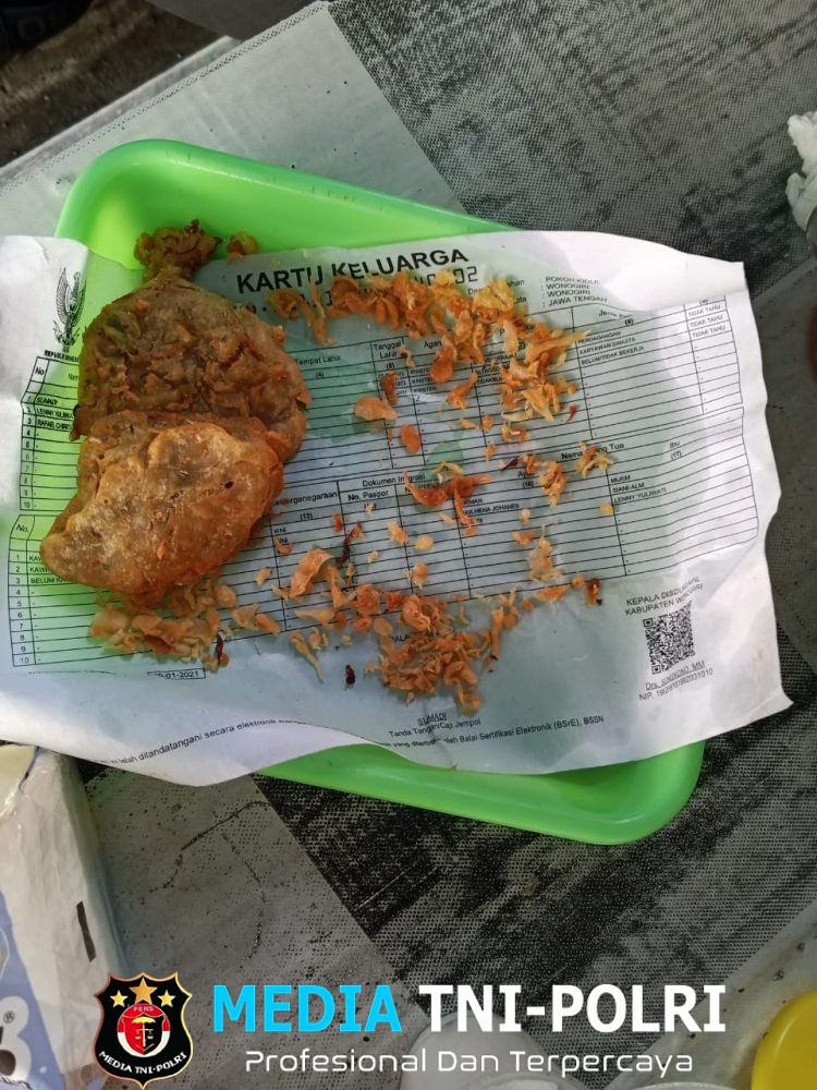 Kartu Keluarga Diduga Dijadikan Alas Saji Gorengan di Warung, Warga Wonogiri Soroti Keamanan Data Pribadi