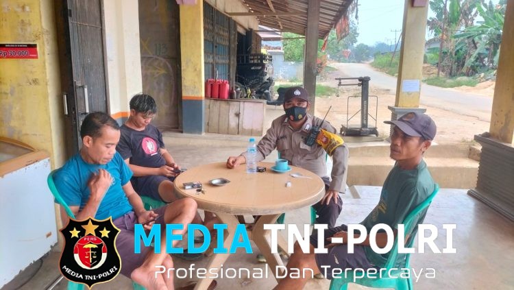 Temui Warga Saat Patroli, Polisi Sisipkan Pesan Kamtibmas dan Waspada Kabut Asap