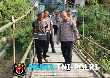 Warga Gelisah Jembatan Gantung Mulai Rusak, Kapolres Pringsewu Turun Langsung Mengecek