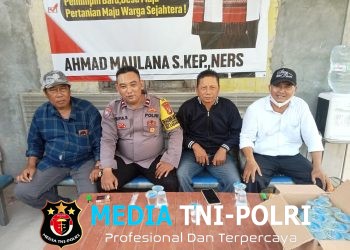 Kunjungan Harkamtibmas, Bhabinkamtibmas Polsek Cabangbungin Ajak Warga Jaga Keamanan Lingkungan