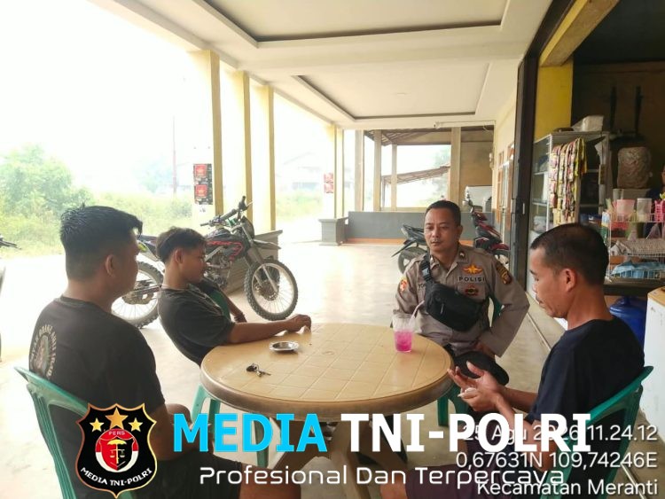 Polisi Hadir di Tengah Kabut Asap, Warga Meranti Diajak Bersama Cegah Karhutla