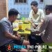 Bersahabat dengan Warga, Polisi Polsek Mandor Sampaikan Imbauan Kamtibmas di Tengah Suasana Santai