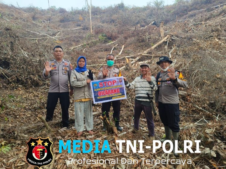 Polsek MenyukeAjak Warga Cegah Kebakaran Hutan Dan Lahan