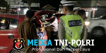 Beri Rasa Aman, Personil Siaga Kompi II Dipimpin Kabag SDM Polres Mesuji Laksanakan KRYD di Jalan Lintas Timur Mesuji
