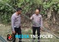 Kapolres Pringsewu Cek Renovasi Jembatan Gantung Bumi Arum, Pembersihan dan Pengecatan Mulai Dilakukan