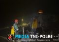 Respon Cepat Sinergitas TNI-Polri Padamkan Karhutla di Dusun Bolat Desa Sampuro