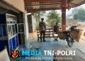 Patroli Siang Polsek Mandor, Polisi Sambangi Warga Perkuat Pencegahan Karhutla dan Gangguan Kamtibmas