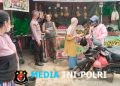 Di Tengah Aktivitas Warga, Polisi Sengah Temila Sisipkan Pesan Penting Waspada Karhutla dan Gunakan Masker