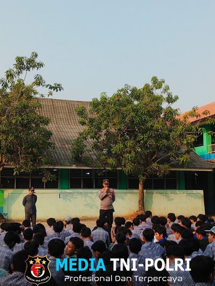 Jaga Jakarta Jaga Bekasi, Police Goes to School di SMK Karya Bakti Tekankan Pencegahan Kenakalan Remaja