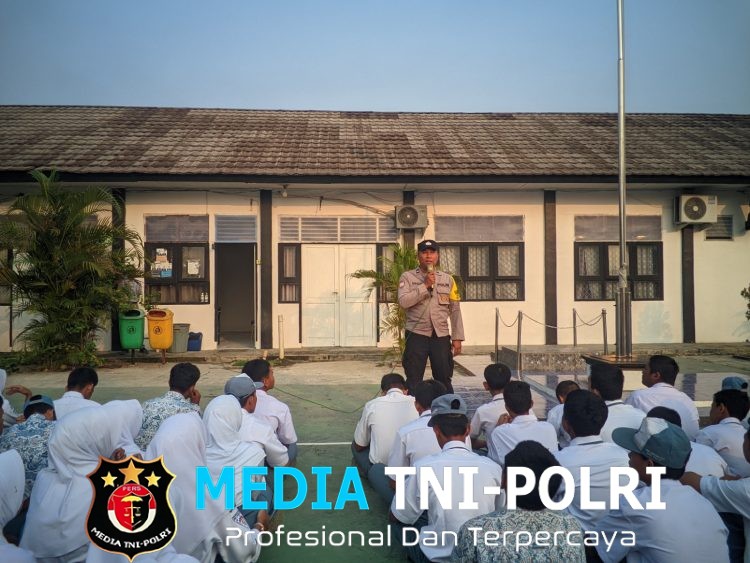 Jaga Jakarta Jaga Bekasi, Police Goes to School di SMKN 1 Cikarang Pusat Ajak Pelajar Fokus Belajar dan Jauhi Penyalahgunaan Obat