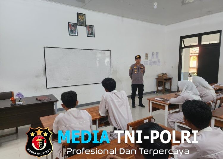 Police Goes to School, Polsek Cabangbungin Ajak Pelajar Fokus Belajar dan Hindari Aksi Berisiko