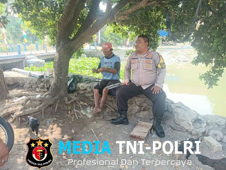 Bhabinkamtibmas Kedungwaringin Sambangi Warga Karangmekar melalui DDS
