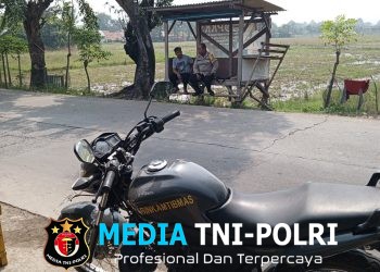 Dekat dengan Warga, Bhabinkamtibmas Cabangbungin Perkuat Pesan Kamtibmas di Setiajaya