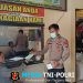 Polsek Menjalin Berikan Pelayanan dan Bagikan Masker kepada Masyarakat di Tengah Kabut Asap