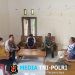 Bhabinkamtias Polsek Menyuke Sosialisasikan Instruksi Menteri Dalam Negeri Nomor 1 tahun 2026 Kepada Perangkat Desa Ansang