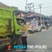 Cegah Dampak Kabut Asap, Forkopimca Mandor Bagikan Masker kepada Pengguna Jalan