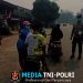 Polsek Menjalin Bersama Puskesmas Bagikan Masker kepada Masyarakat di Tengah Kabut Asap