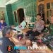 Manfaatkan Waktu Istirahat Kerja Bakti, Babinsa Melaksanakan Komsos