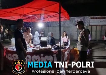 Saat Warga Masih Berjualan, Polisi Hadir Berikan Rasa Aman Lewat Patroli Malam
