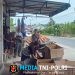 Menyusuri Jalan di Tengah Kabut Asap, Polisi Mandor Sapa Warga dan Ingatkan Bahaya Karhutla