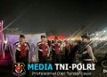 Polres Mesuji – Personil Siaga Kompi III Amankan Acara Pertunjukan Seni Budaya di Alun-Alun Simpang Pematang