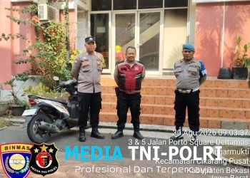 Polsek Cikarang Pusat Monitor Ibadah Minggu Kasih di Gereja Deltamas, Pastikan Jemaat Beribadah Aman dan Nyaman