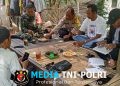 JAGA JAKARTA – JAGA BEKASI Bhabinkamtibmas Desa Setiajaya Bersama Babinsa Sambangi Warga, Perkuat Kamtibmas