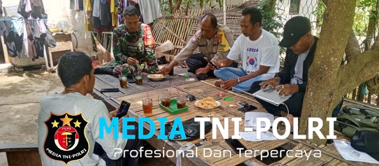 JAGA JAKARTA – JAGA BEKASI Bhabinkamtibmas Desa Setiajaya Bersama Babinsa Sambangi Warga, Perkuat Kamtibmas