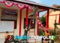 Tanamkan Jiwa Nasionalisme, Pos Sei Tekam Satgas Yonarmed 13/Nanggala Bersama Siswa SDN 25 Perimpah Pasang Bendera Merah Putih