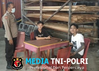 Ciptakan Rasa Aman, Polisi Sengah Temila Sambangi Warga di Tengah Patroli Malam