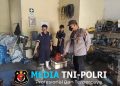 Polisi Hadir di Tengah Kabut Asap, Warga Mandor Diingatkan Pakai Masker dan Jaga Kesehatan