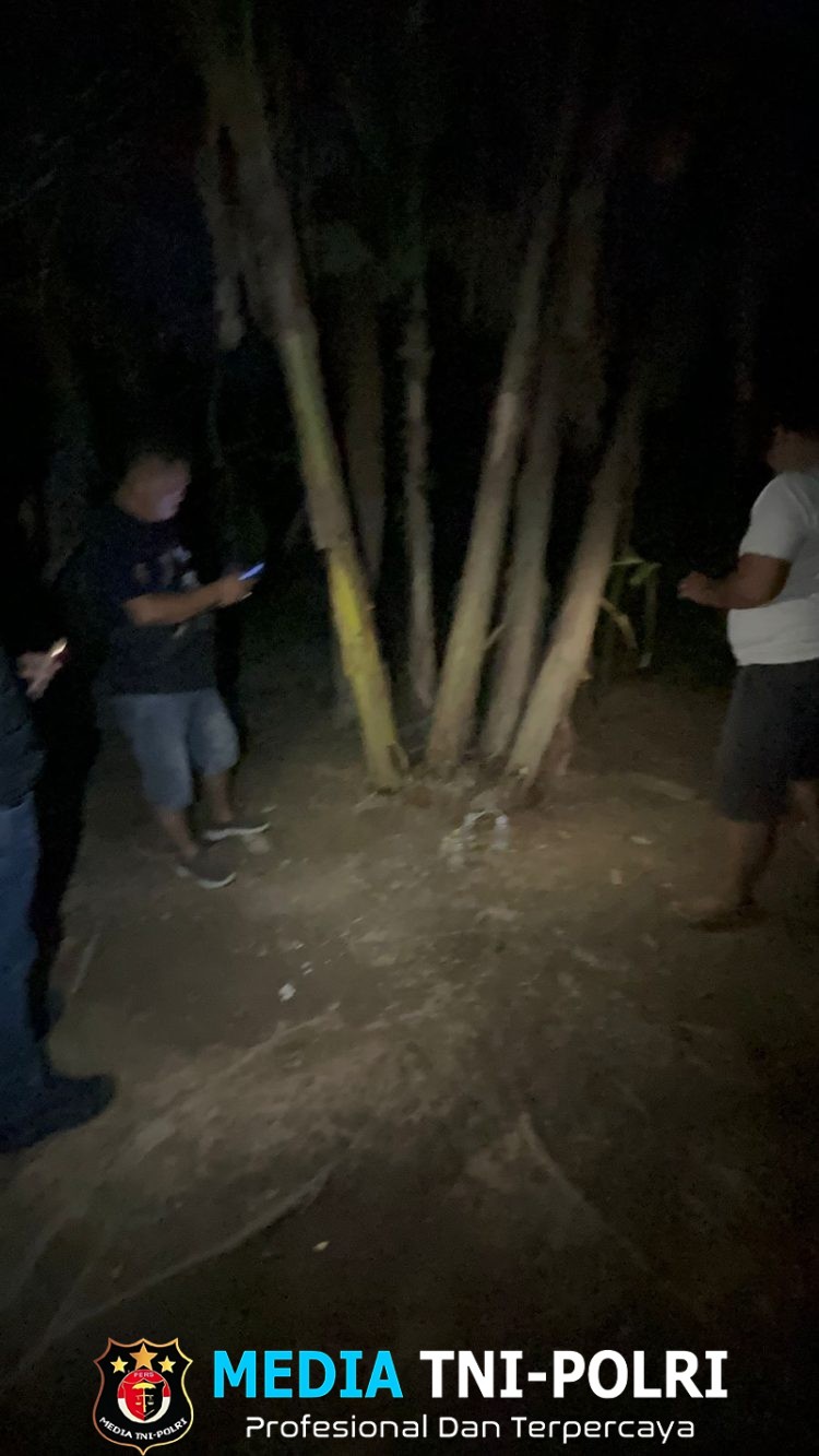 Respon Laporan Warga Polres Langkat Musnahkan Gubuk Penyalahgunaan Narkoba