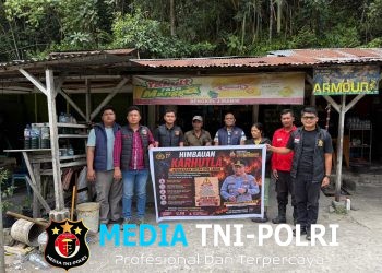 Cegah KARHUTLA, Sat Reskrim Polres Simalungun Gencar Sambangi Warga dan Bagikan Stiker Imbauan