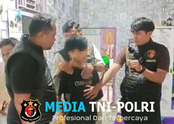 Tim URC Satreskrim Polres Pasaman Barat Mengamankan Seorang Pemuda Yang Mengamuk Menggunakan Sebilah Pisau