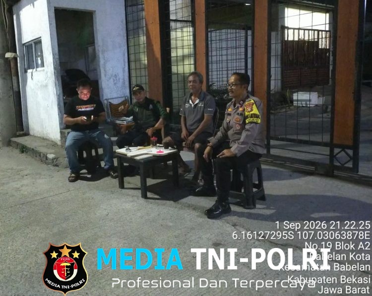 Bhabinkamtibmas Babelan Kota Sambangi Warga, Ajak Aktifkan Ronda Malam dan Tingkatkan Pengawasan Anak
