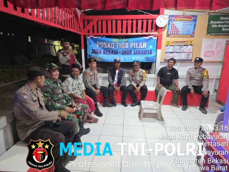 Posko Tiga Pilar Pebayuran, Sinergi TNI-Polri Ajak Warga Jaga Kamtibmas dan Tolak Hoaks