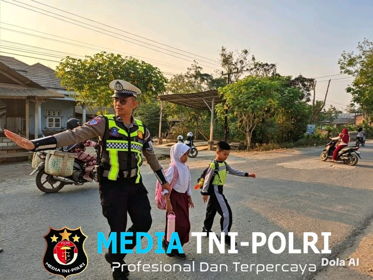 Sat Lantas Polres Mesuji Melakukan Pam Rawan Pagi di SDN 08 Simpang Pematang, Jaga Keselamatan Anak Sekolah
