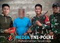 Satgas Pamtas Malaysia Yonarmed 19/Bogani Terima Penyerahan Senjata Rakitan dan Sisik Trenggiling dari Masyarakat