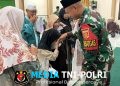 Lantunan Sholawat dan Kolaborasi Hadroh, Pos Kotis Satgas Yonarmed 13/Nanggala Peringati Maulid Nabi Muhammad SAW di Masjid Al-Hidayah