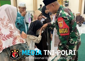 Lantunan Sholawat dan Kolaborasi Hadroh, Pos Kotis Satgas Yonarmed 13/Nanggala Peringati Maulid Nabi Muhammad SAW di Masjid Al-Hidayah