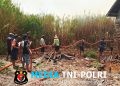 Babinsa Damkar dan Masyarakat Gotong Royong Berhasil Padamkan Api di Kampung Yaba Merauke