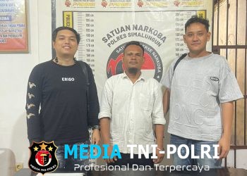 Brantas Narkoba Polsek Gunung Malela Ringkus Pria Paruh Baya, Amankan Sabu di Kebun Sawit Karang Rejo