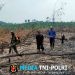 TNI dan Warga Bersinergi Cegah Karhutla, Puluhan Personel Ground Check Titik Hotspot di Wilayah Pauh