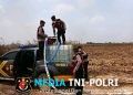 Sat Samapta Polres Mesuji Bersama PT. Silva Inhutani Berjibaku Padamkan Karhutla