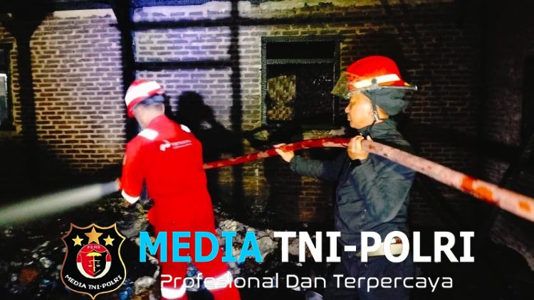 Polsek Pulau Panggung Identifikasi Kebakaran Rumah di Ulu Belu