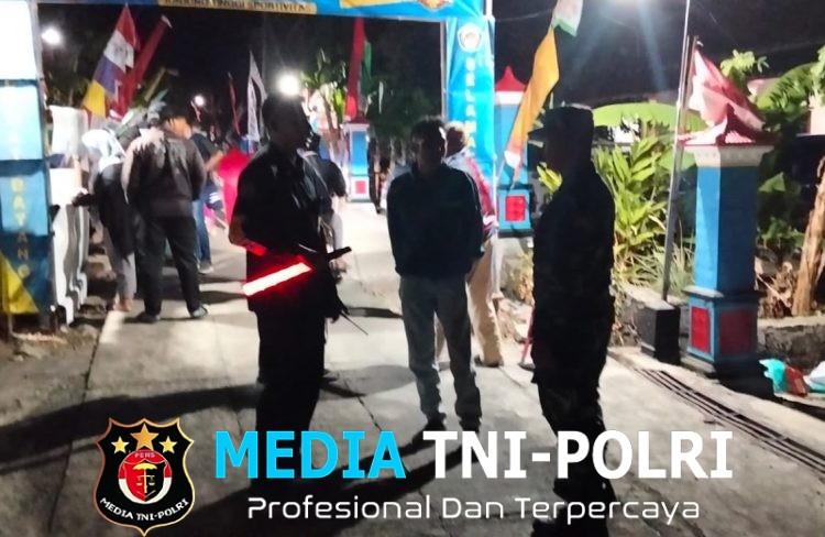 Cegah Gangguan Kamtibmas, Babinsa Laksanakan Patroli Malam Bersama