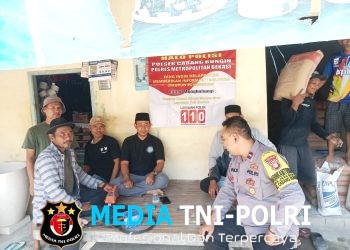 Bhabinkamtibmas Cabangbungin Sosialisasikan Layanan Polisi 110 kepada Warga Lenggahsari